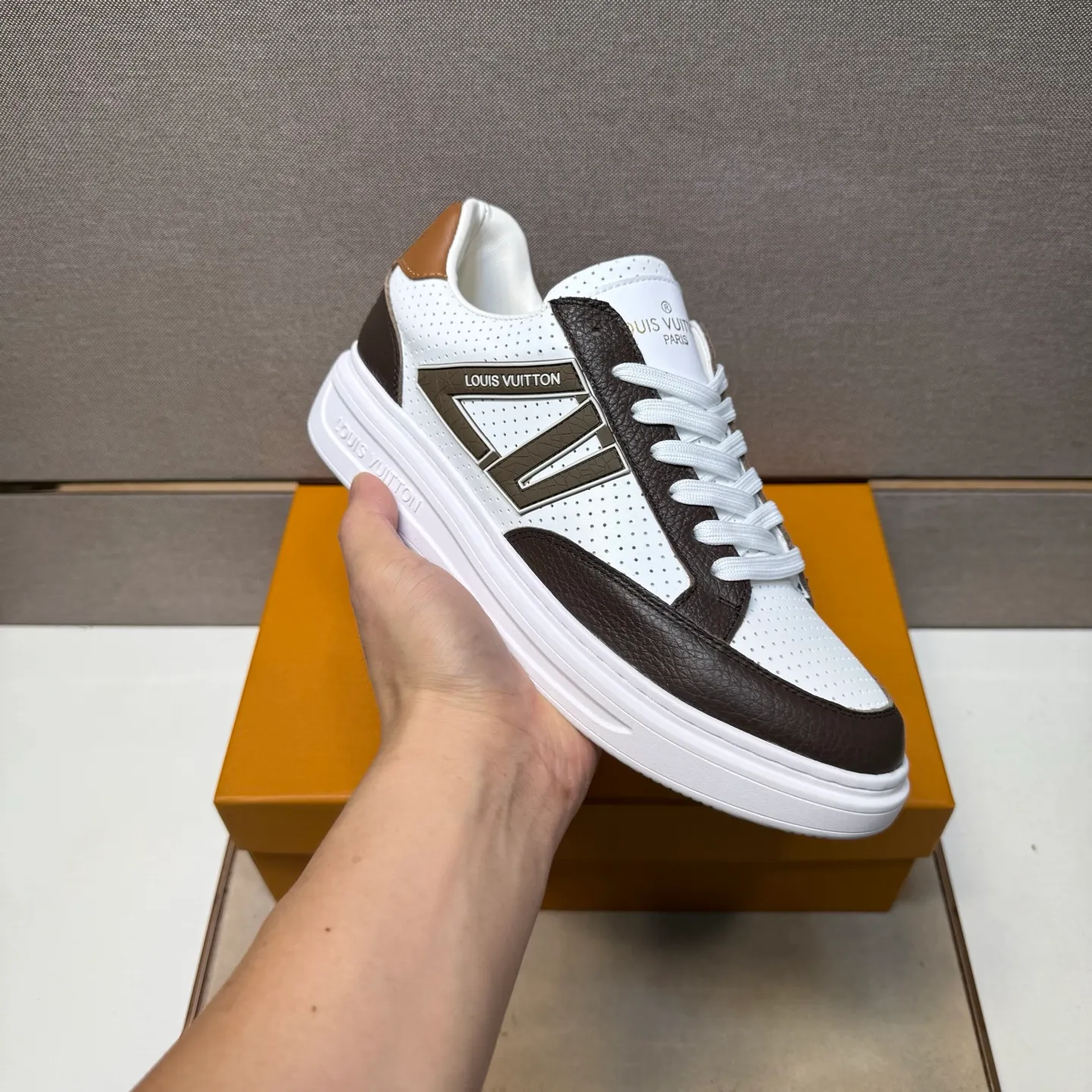 ⬛️Men's shoes 💰p420 [LV～] Men's casual shoes 2025z cabinet sales simultaneously 🔶Size: 38-44 #️⃣ 🔷6 colors🔜The upper is made of multi-material splicing ➕Genuine leather lining, comfortable and breathable, sole: original comfortable and wear-resistant outsole, ⚠️Real thing📱Photographed🎬The real thing is better📢📢📢